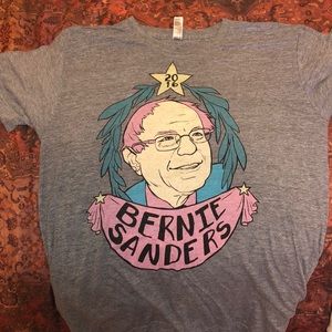 Bernie Sander’s cartoon t-shirt